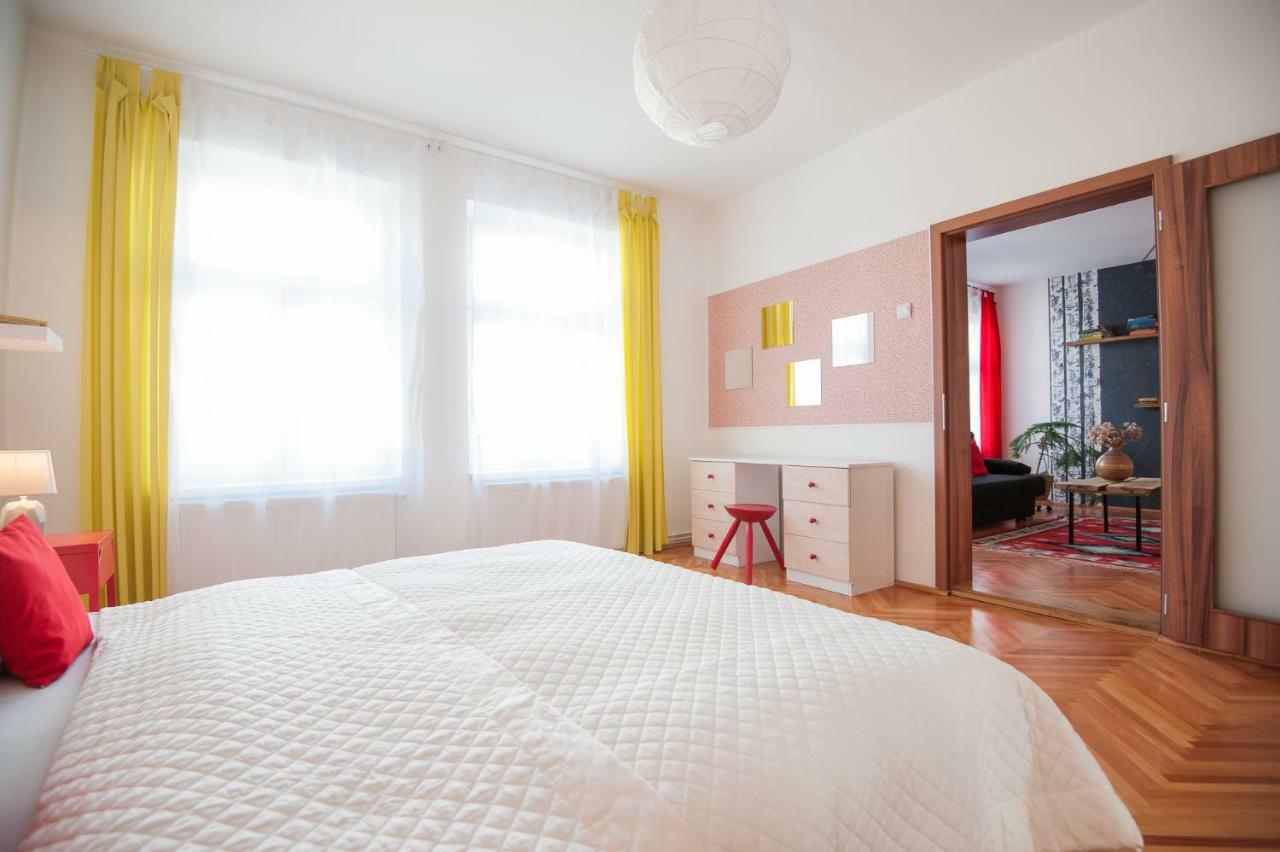 Spacious Stylish Apartment In Old Town Sibiu Eksteriør billede
