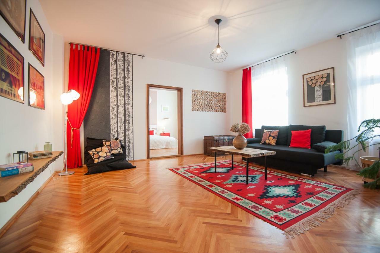 Spacious Stylish Apartment In Old Town Sibiu Eksteriør billede