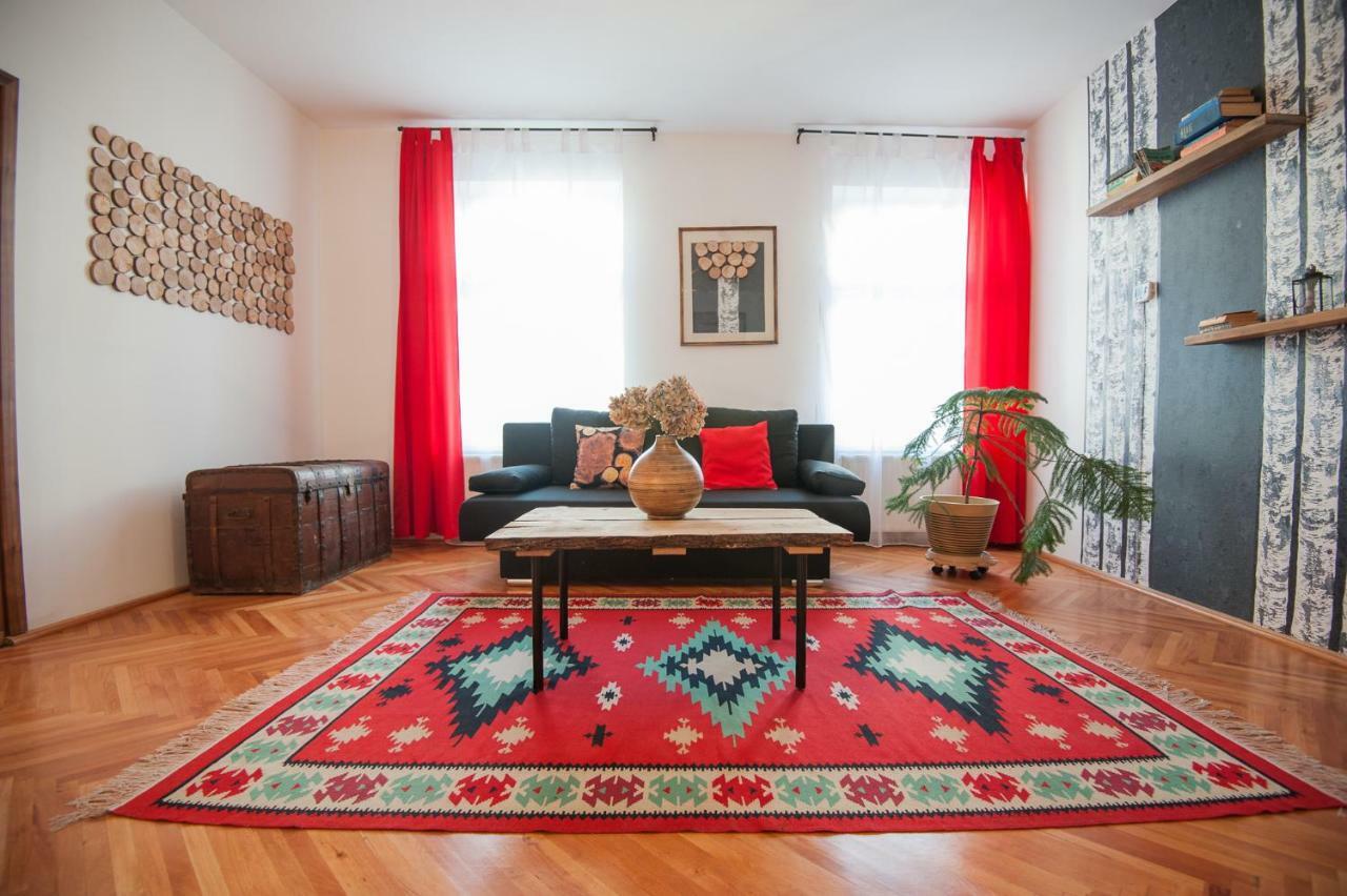 Spacious Stylish Apartment In Old Town Sibiu Eksteriør billede