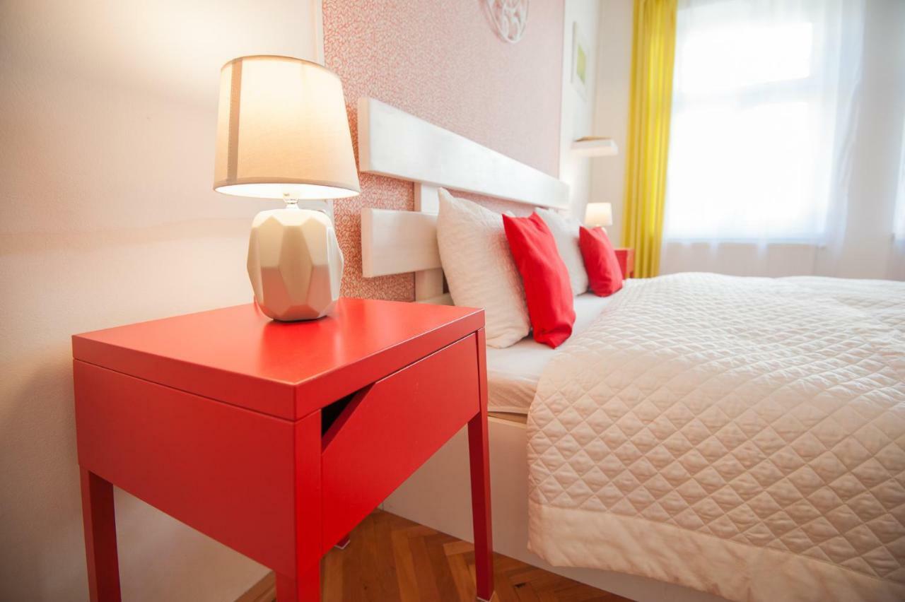 Spacious Stylish Apartment In Old Town Sibiu Eksteriør billede